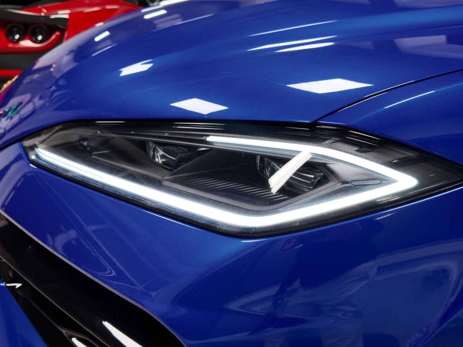 Fahrzeugabbildung Lamborghini URUS SE CARBON B&O MASSAGE PANO HEADUP FULLOPT!!