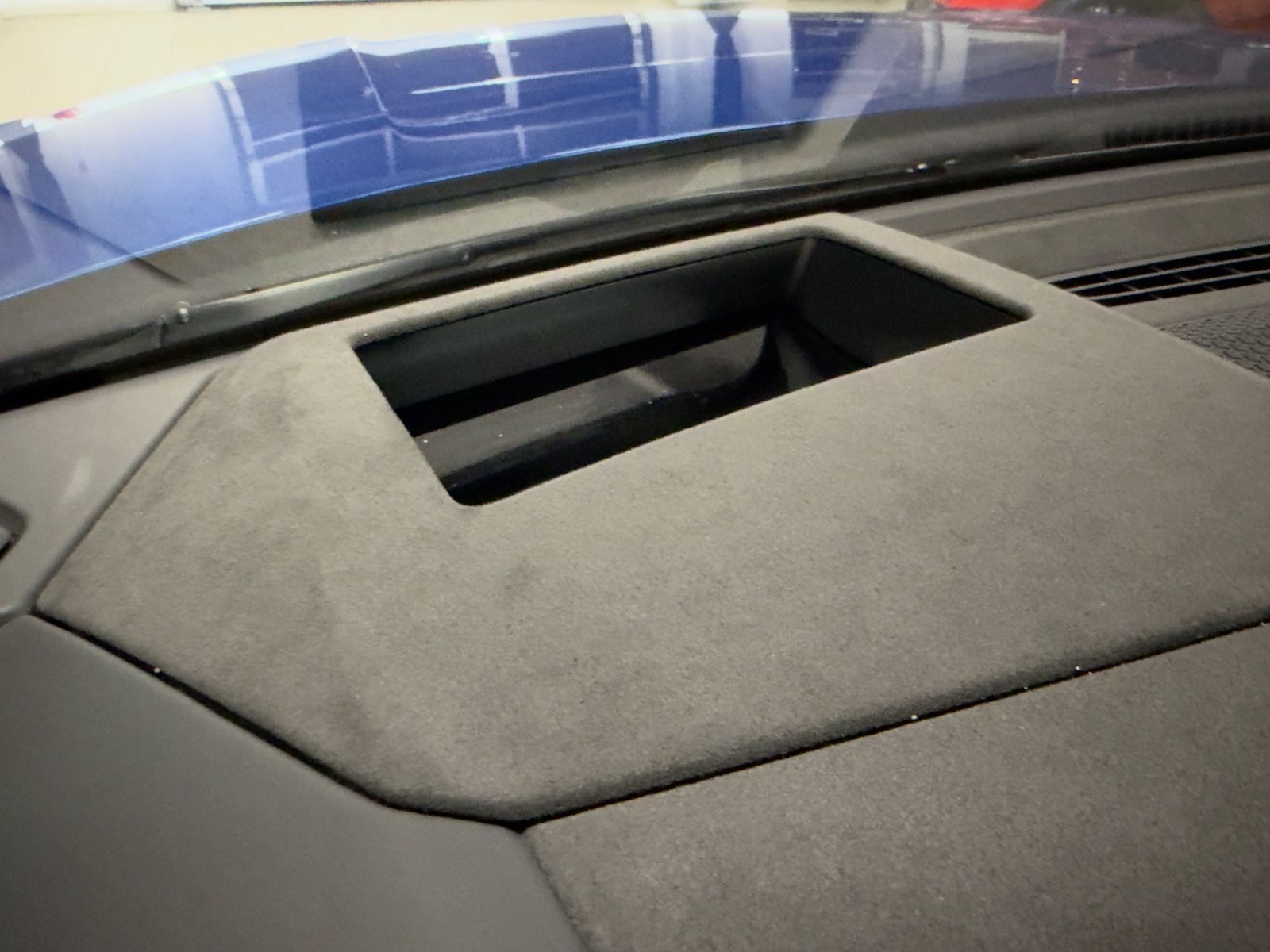 Fahrzeugabbildung Lamborghini URUS SE CARBON B&O MASSAGE PANO HEADUP FULLOPT!!