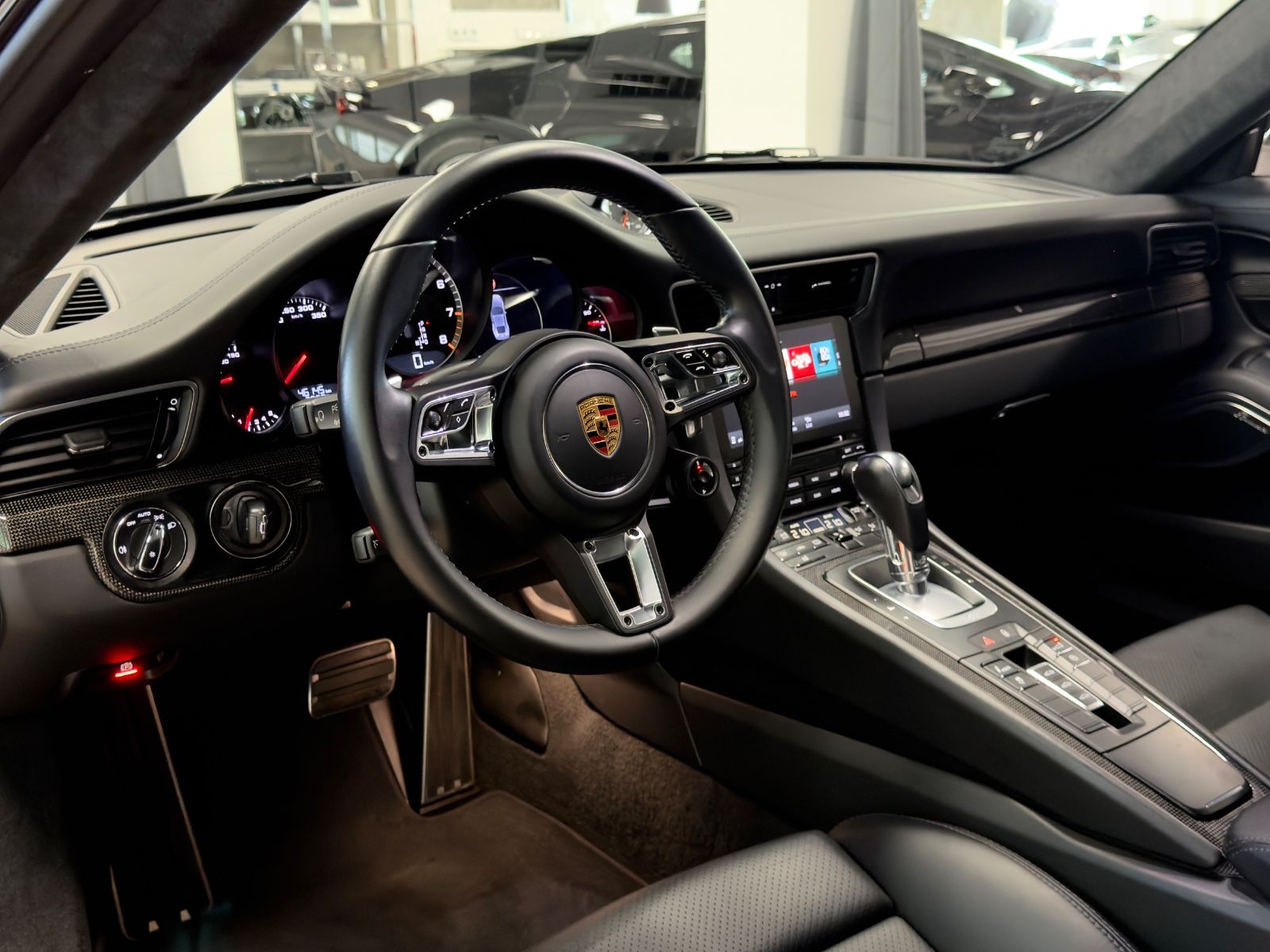 Fahrzeugabbildung Porsche 991 TURBO S FACELIFT CERAMIC CARBON BURMEST FULL