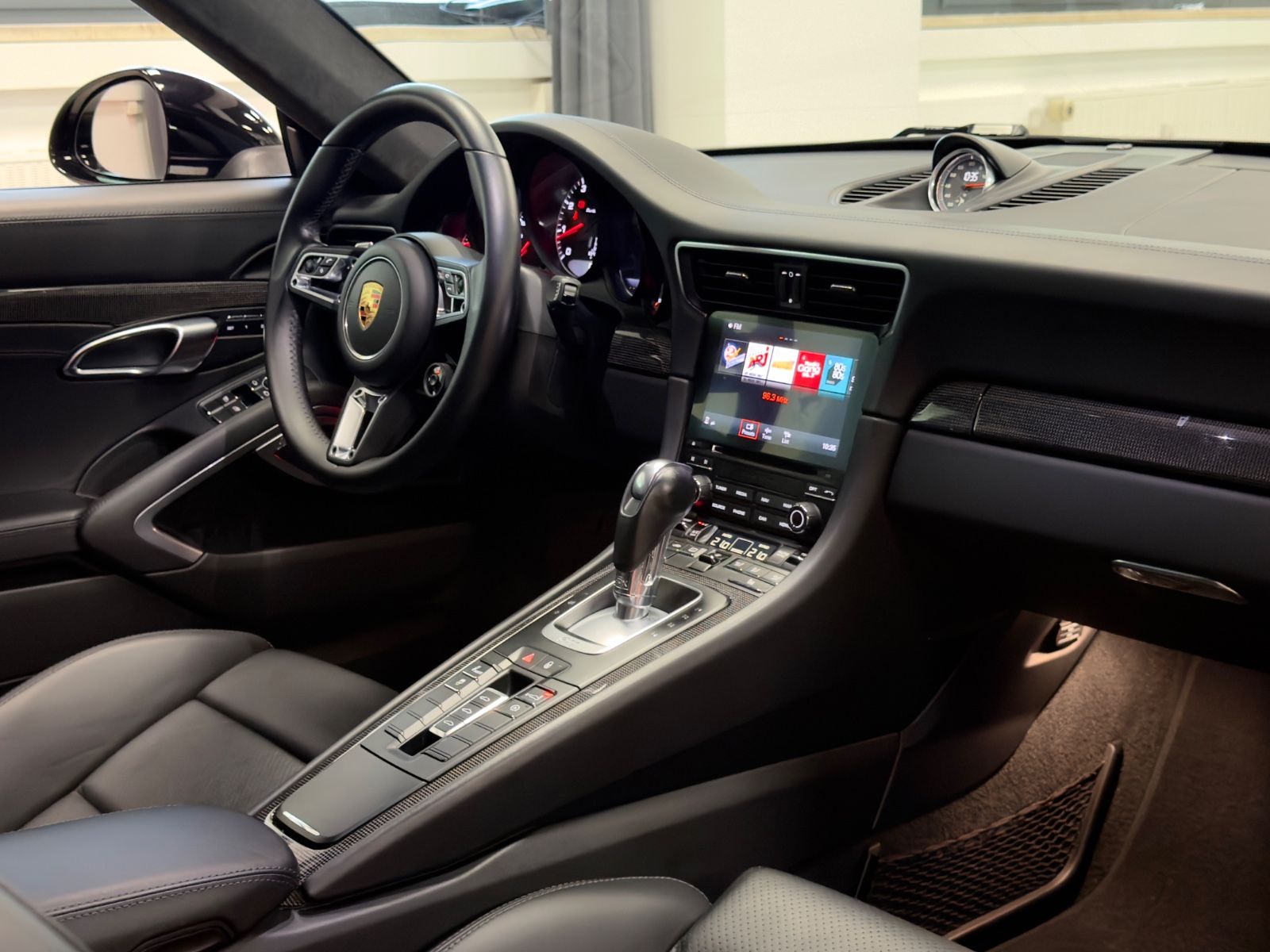 Fahrzeugabbildung Porsche 991 TURBO S FACELIFT CERAMIC CARBON BURMEST FULL