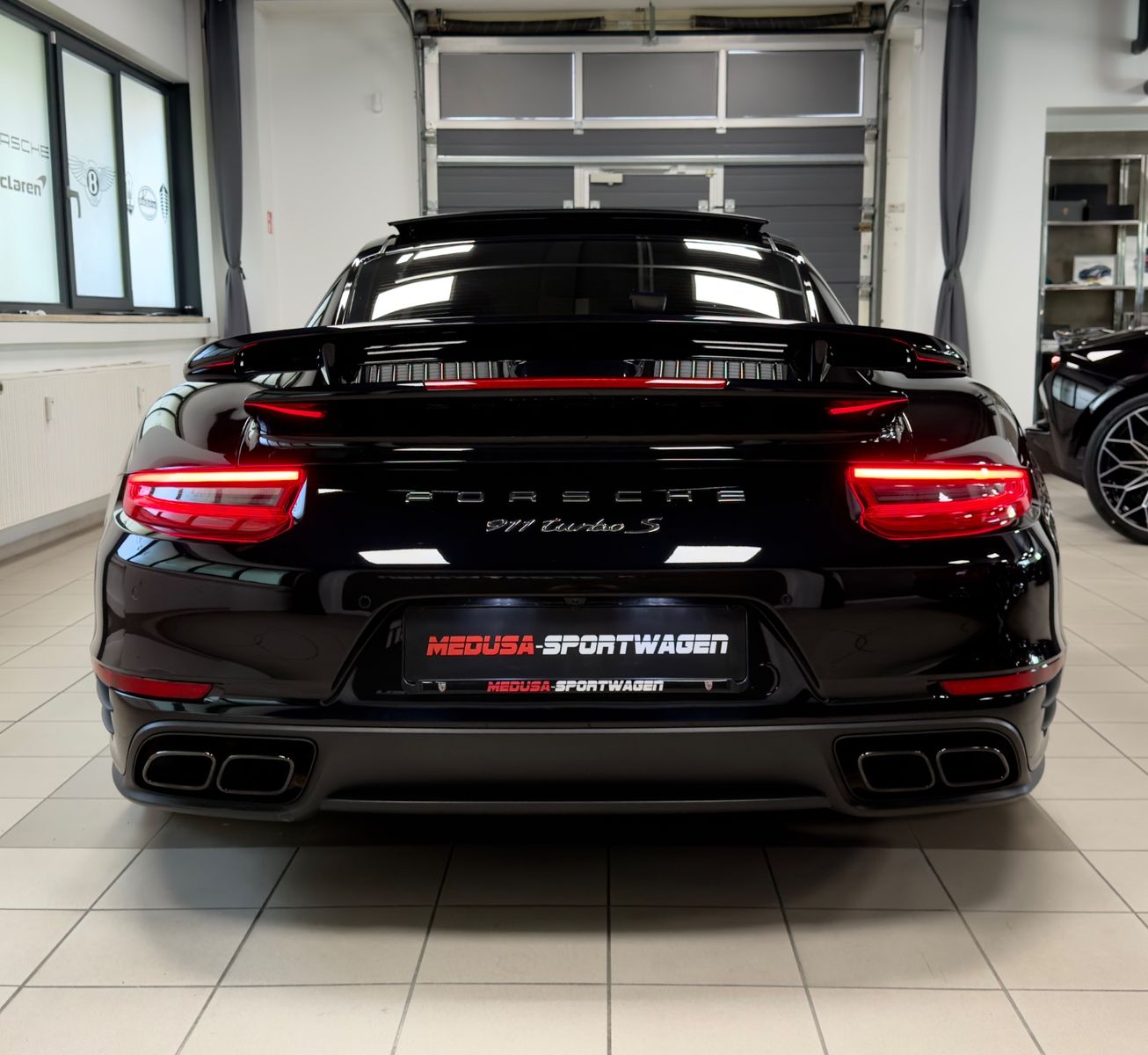 Fahrzeugabbildung Porsche 991 TURBO S FACELIFT CERAMIC CARBON BURMEST FULL