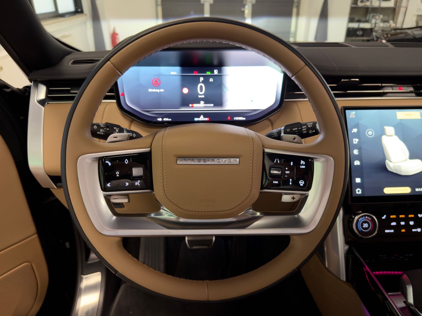 Fahrzeugabbildung Land Rover RANGE ROVER VOGUE D350 HSE FOND TV MASSAGE FULL!