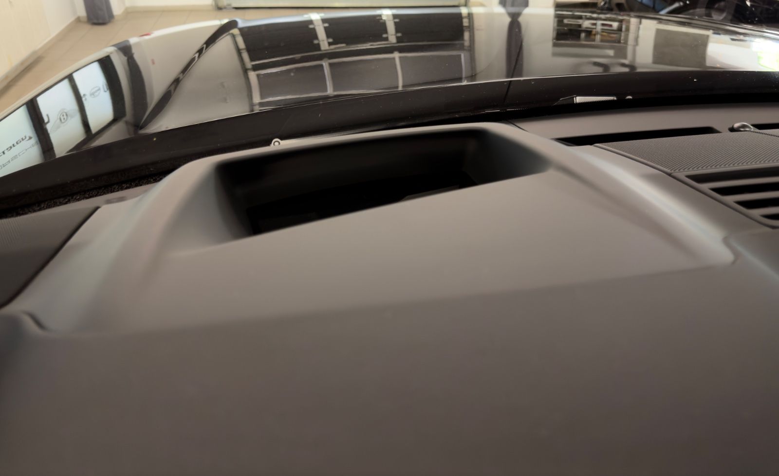 Fahrzeugabbildung Land Rover RANGE ROVER VOGUE D350 HSE FOND TV MASSAGE FULL!