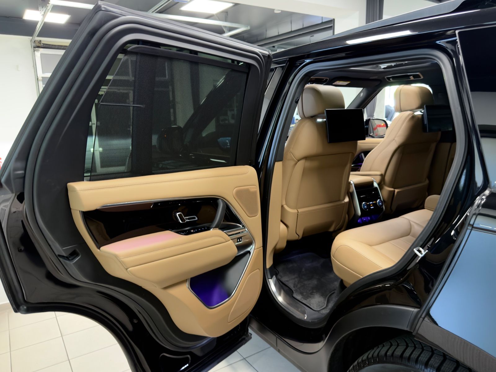 Fahrzeugabbildung Land Rover RANGE ROVER VOGUE D350 HSE FOND TV MASSAGE FULL!