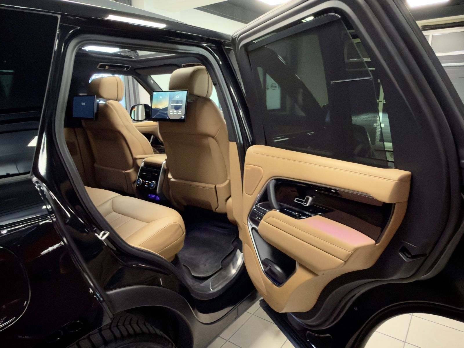 Fahrzeugabbildung Land Rover RANGE ROVER VOGUE D350 HSE FOND TV MASSAGE FULL!