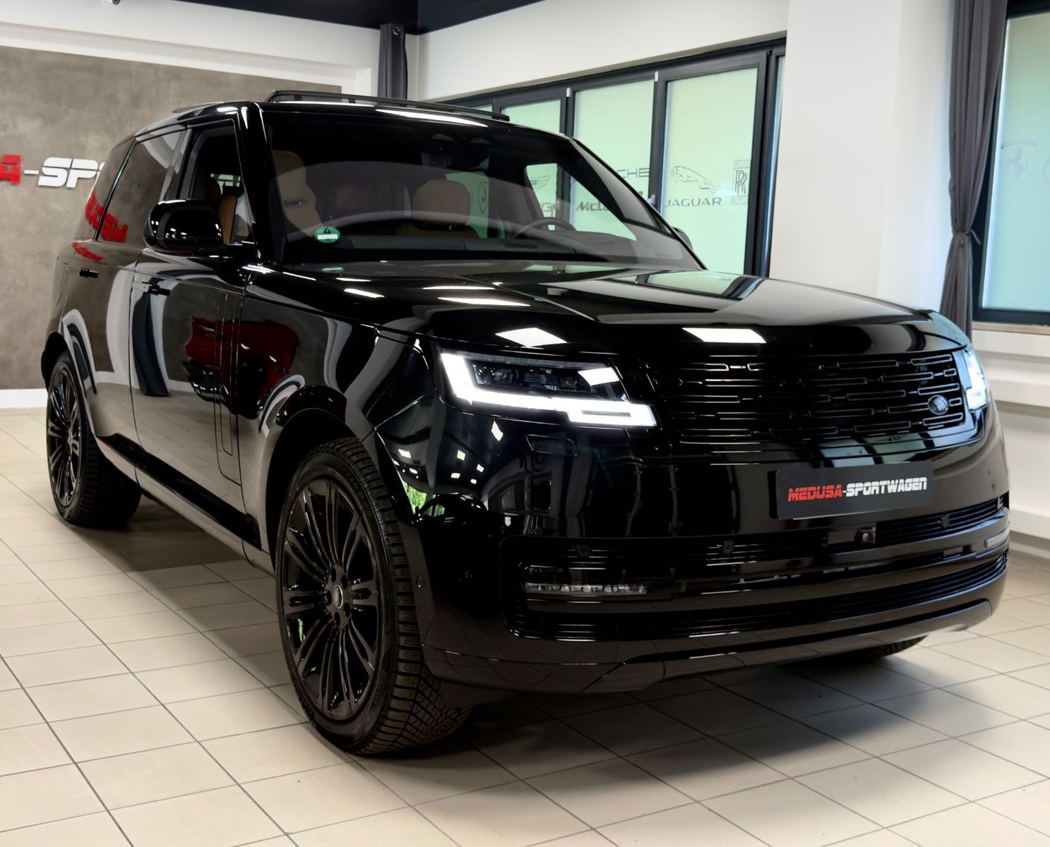 Fahrzeugabbildung Land Rover RANGE ROVER VOGUE D350 HSE FOND TV MASSAGE FULL!