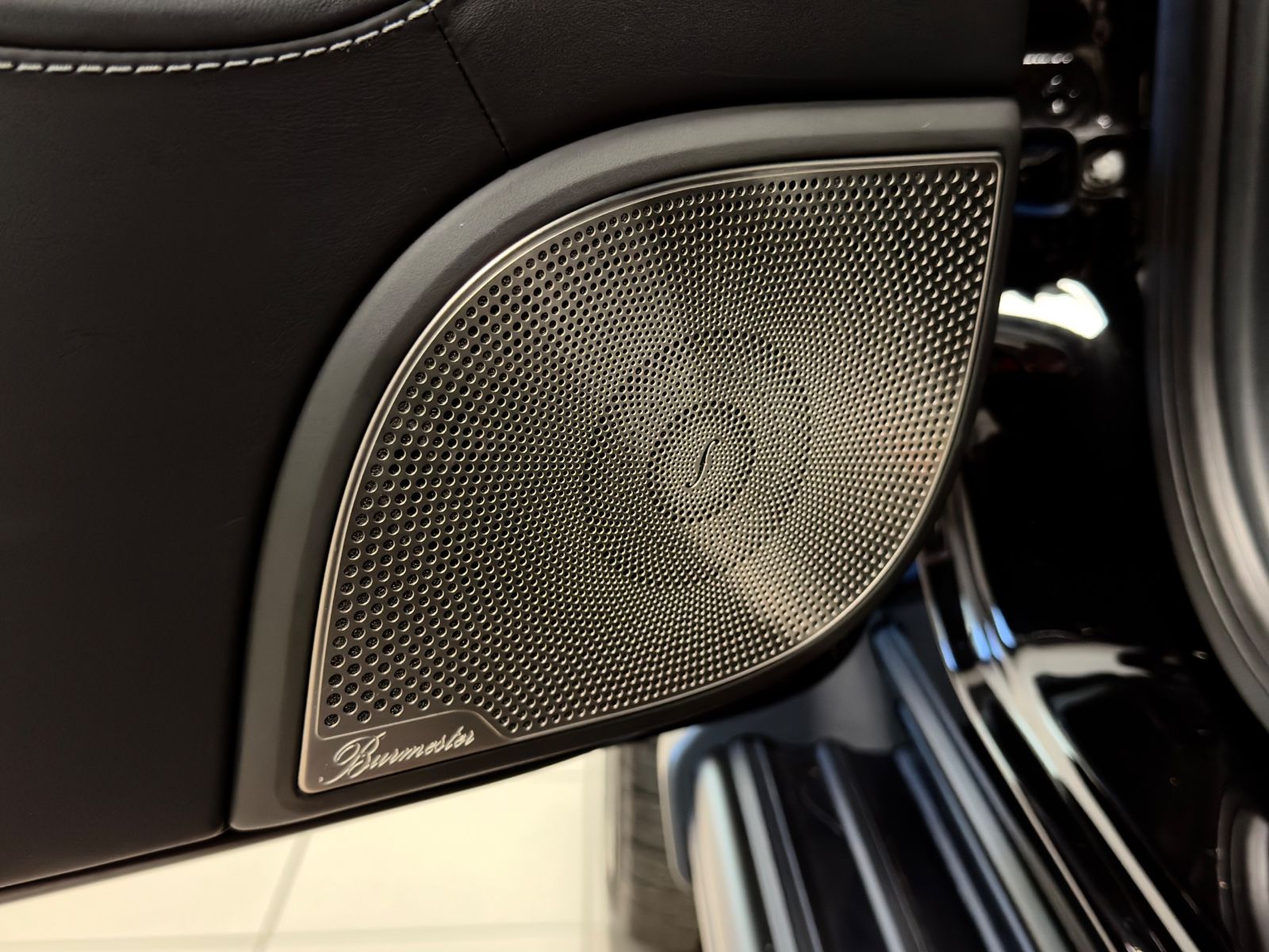 Fahrzeugabbildung Mercedes-Benz G 63 AMG FACELIFT NIGHTPACK II MASSAGE BURMESTER