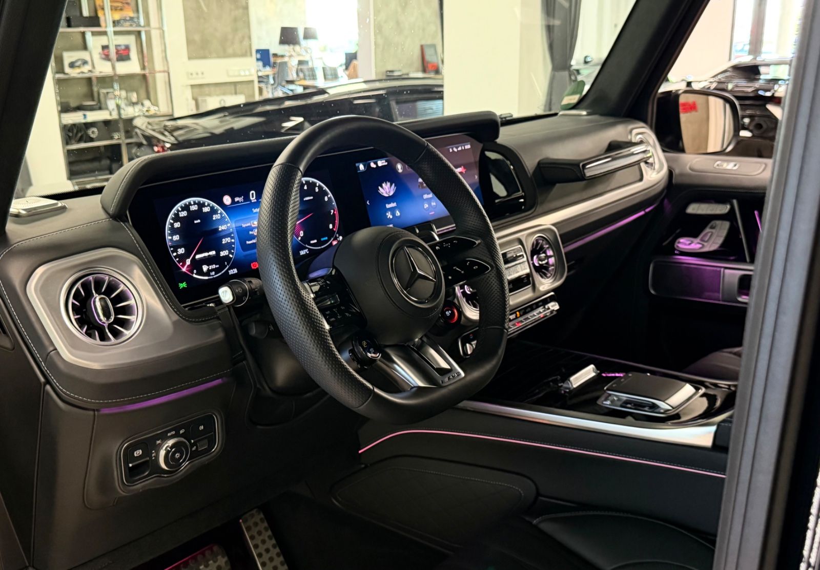 Fahrzeugabbildung Mercedes-Benz G 63 AMG FACELIFT NIGHTPACK II MASSAGE BURMESTER