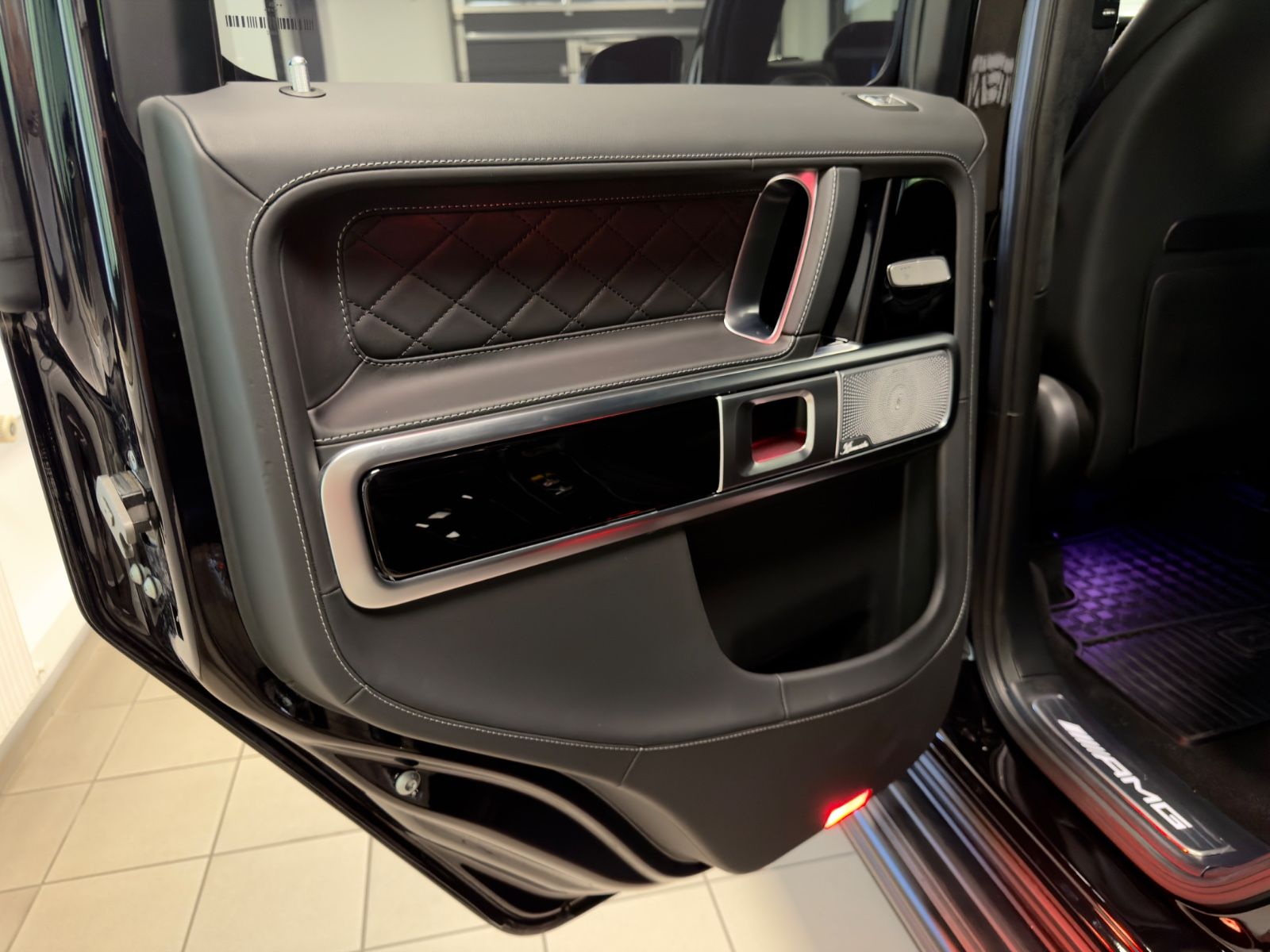 Fahrzeugabbildung Mercedes-Benz G 63 AMG FACELIFT NIGHTPACK II MASSAGE BURMESTER