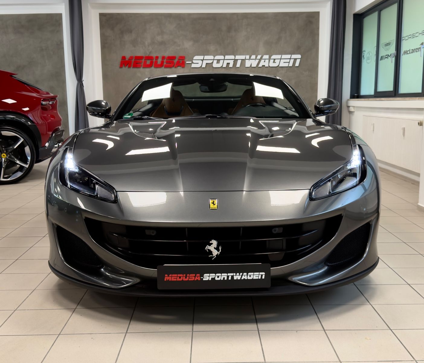 Fahrzeugabbildung Ferrari PORTOFINO V8 CARBON JBL ADAS P-DISPAY