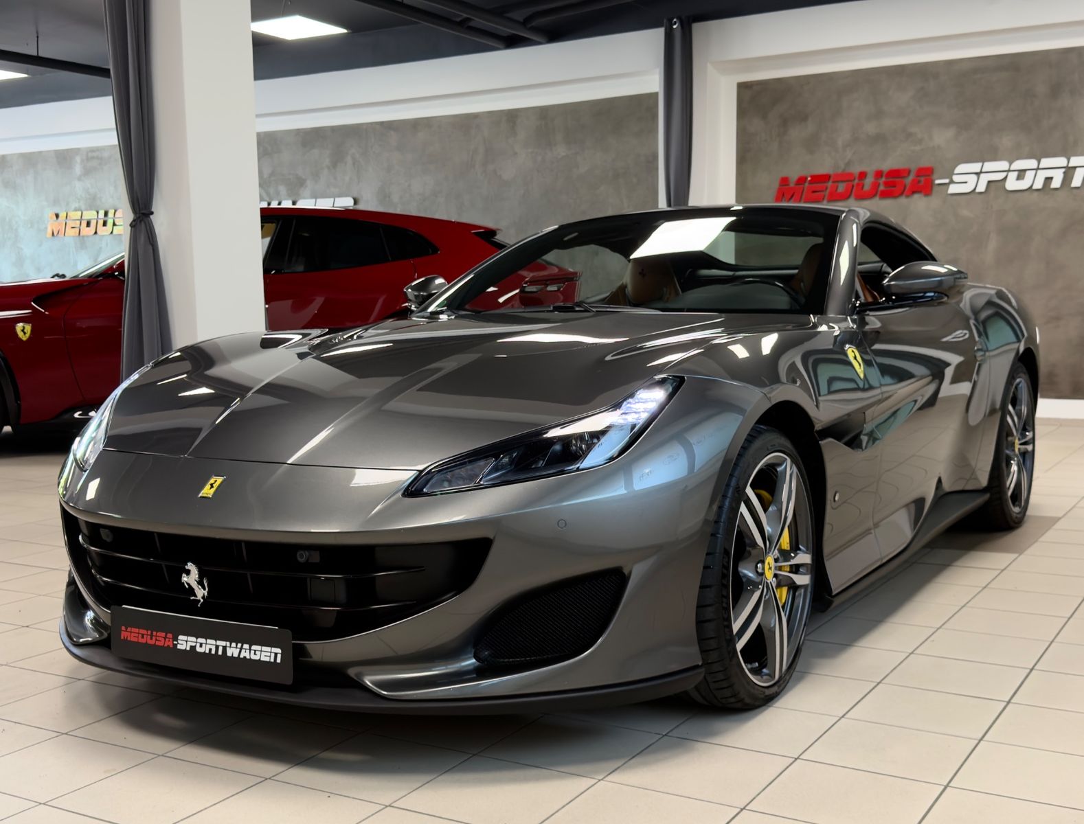 Fahrzeugabbildung Ferrari PORTOFINO V8 CARBON JBL ADAS P-DISPAY