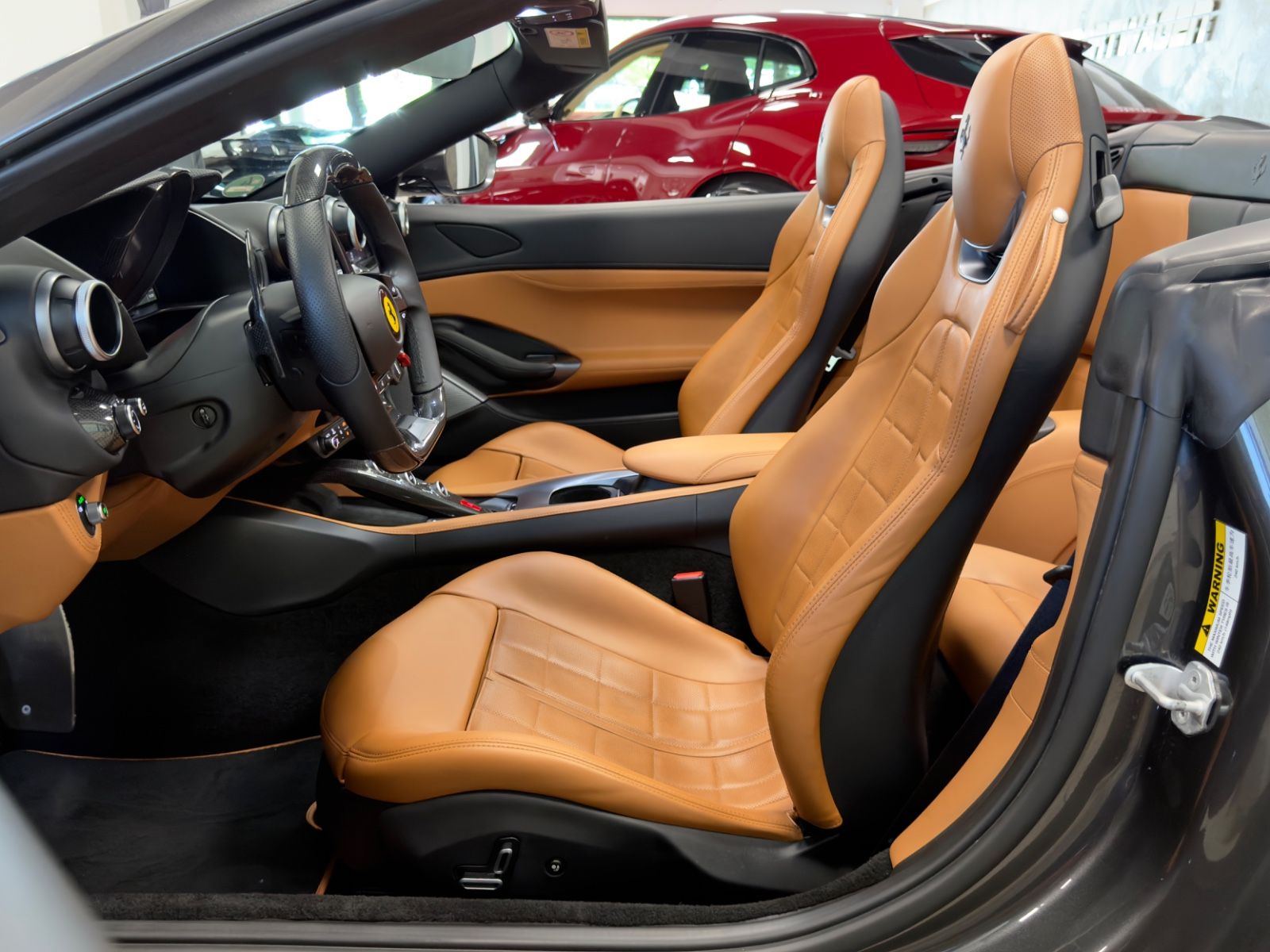 Fahrzeugabbildung Ferrari PORTOFINO V8 CARBON JBL ADAS P-DISPAY