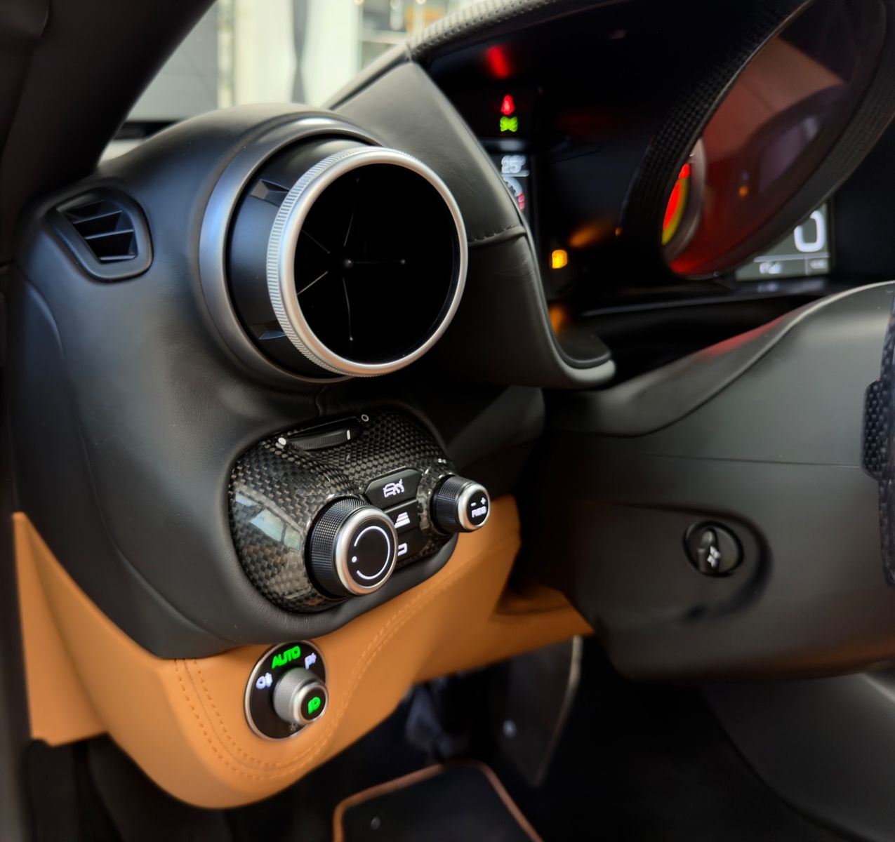 Fahrzeugabbildung Ferrari PORTOFINO V8 CARBON JBL ADAS P-DISPAY