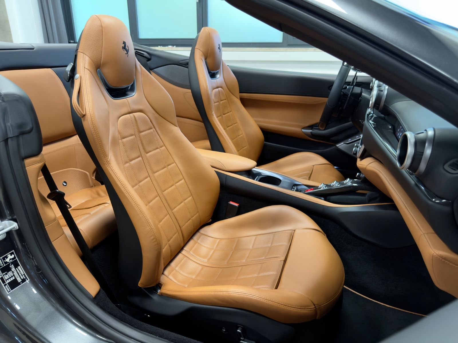 Fahrzeugabbildung Ferrari PORTOFINO V8 CARBON JBL ADAS P-DISPAY