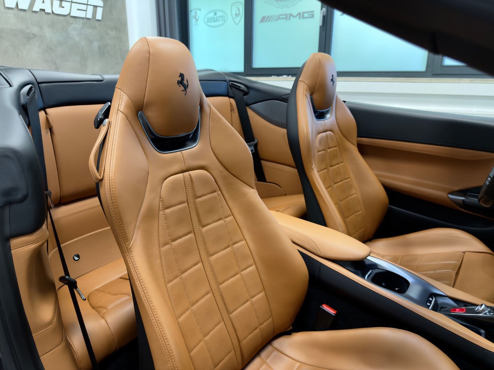 Fahrzeugabbildung Ferrari PORTOFINO V8 CARBON JBL ADAS P-DISPAY
