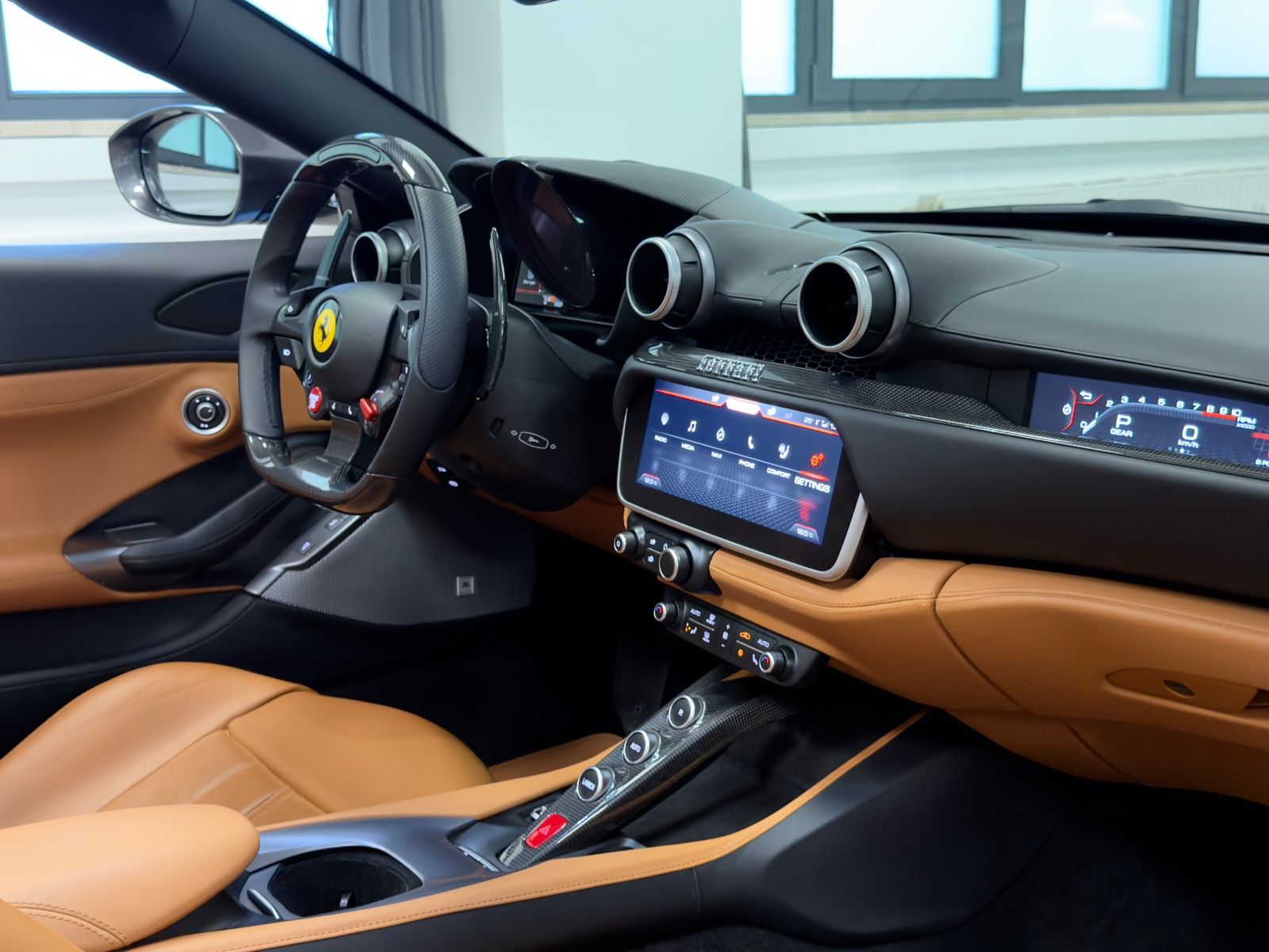 Fahrzeugabbildung Ferrari PORTOFINO V8 CARBON JBL ADAS P-DISPAY