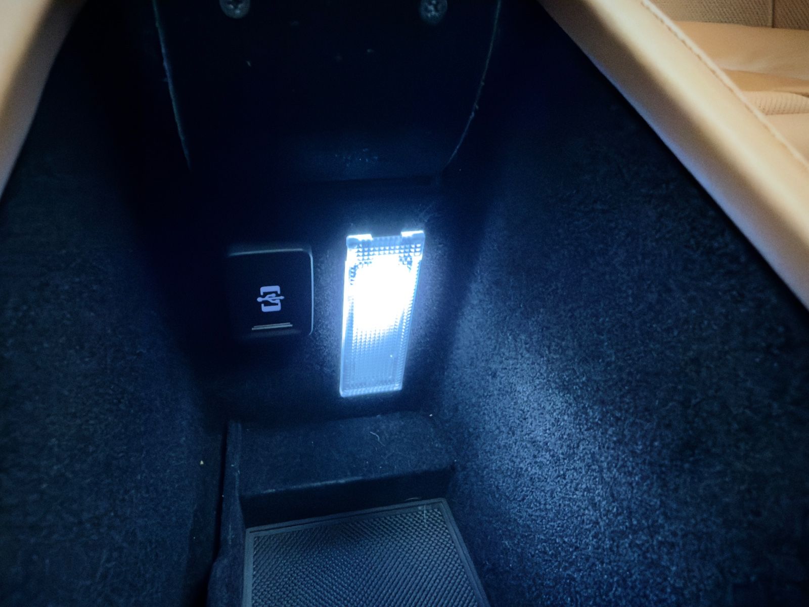 Fahrzeugabbildung Ferrari PORTOFINO V8 CARBON JBL ADAS P-DISPAY
