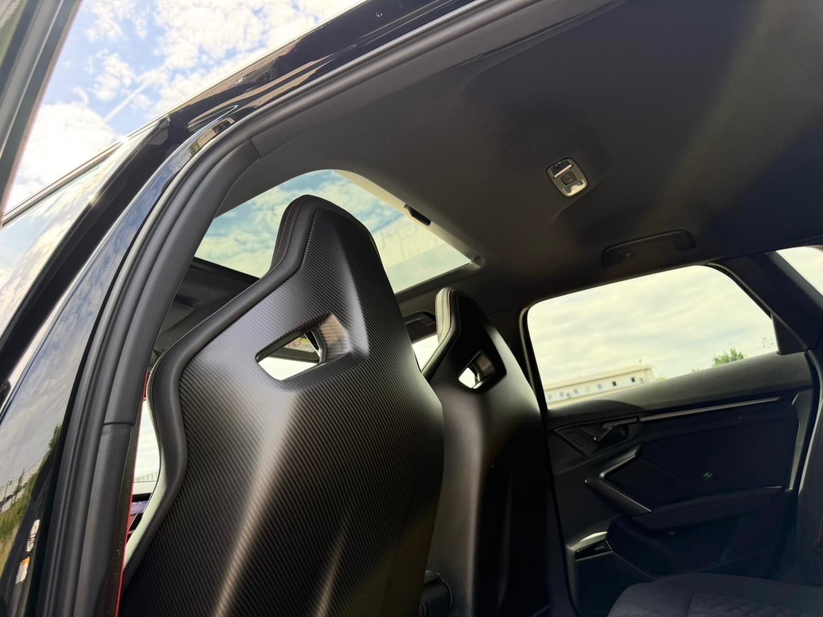 Fahrzeugabbildung Audi RS3 SPORTBACK CERAMIC CARBON EXT&INT PANO FULL!
