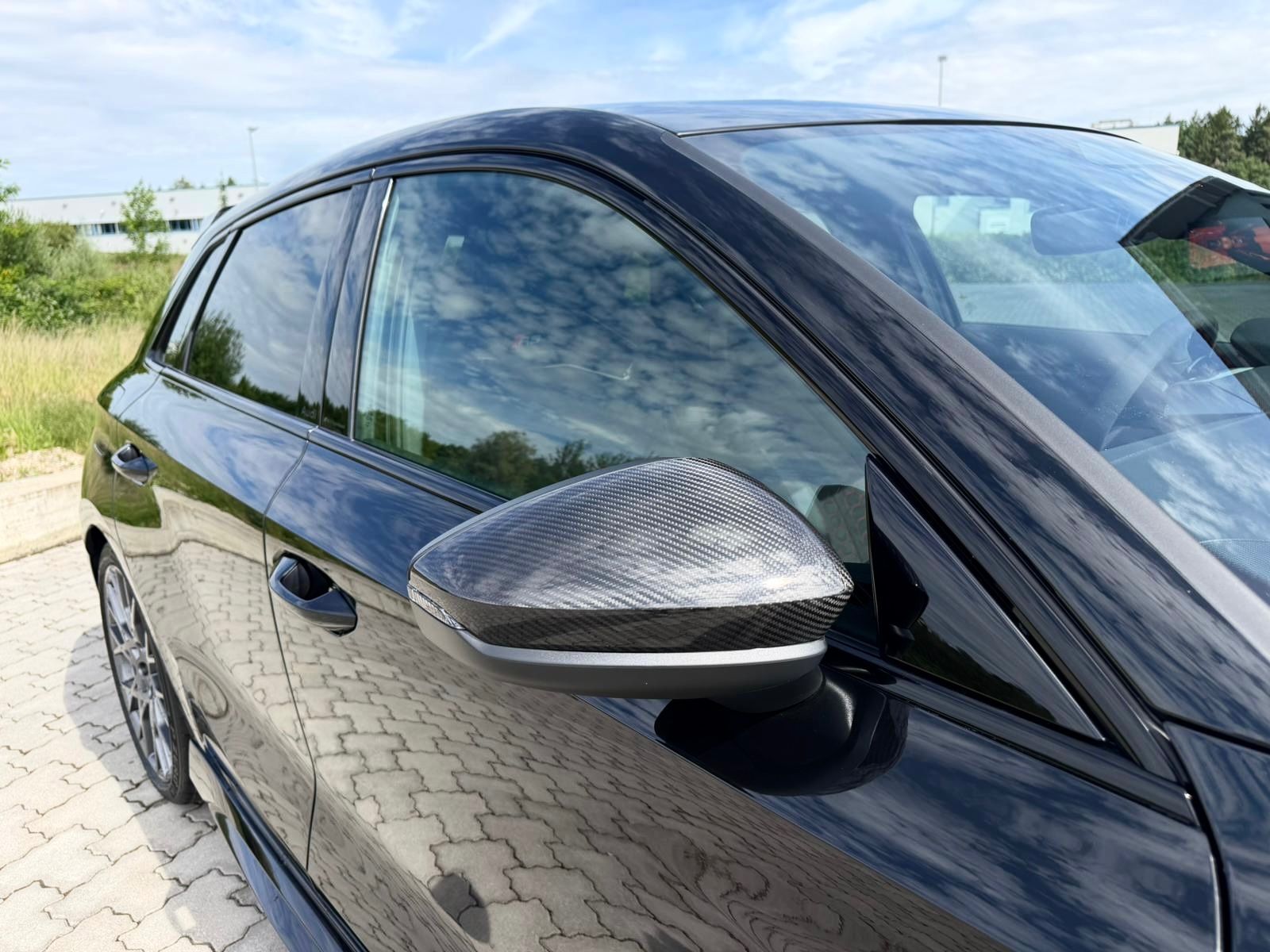 Fahrzeugabbildung Audi RS3 SPORTBACK CERAMIC CARBON EXT&INT PANO FULL!