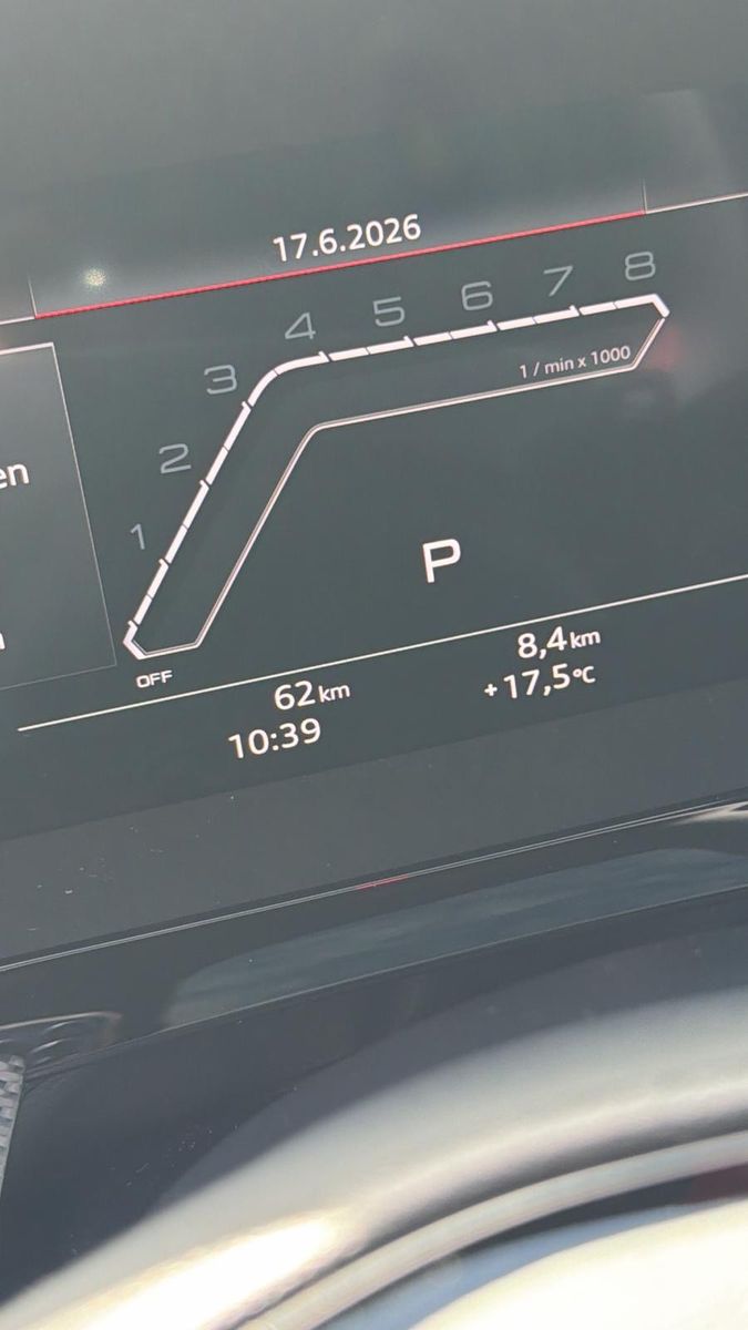 Fahrzeugabbildung Audi RS3 SPORTBACK CERAMIC CARBON EXT&INT PANO FULL!