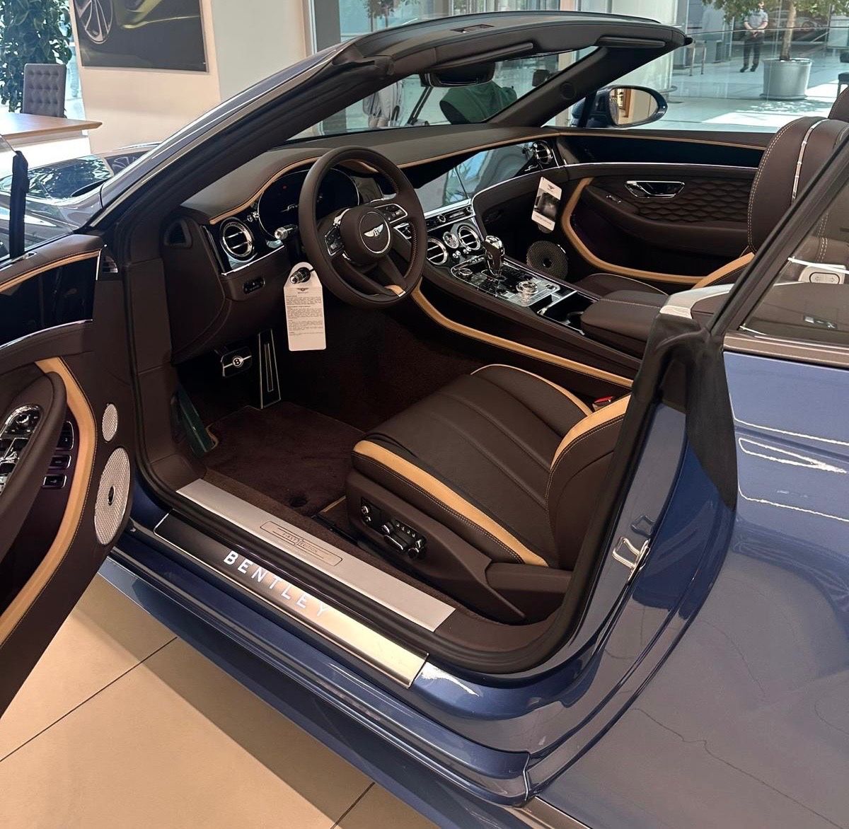 Fahrzeugabbildung Bentley Continental GTC SPEED FIRST EDITION MULLINER NEW