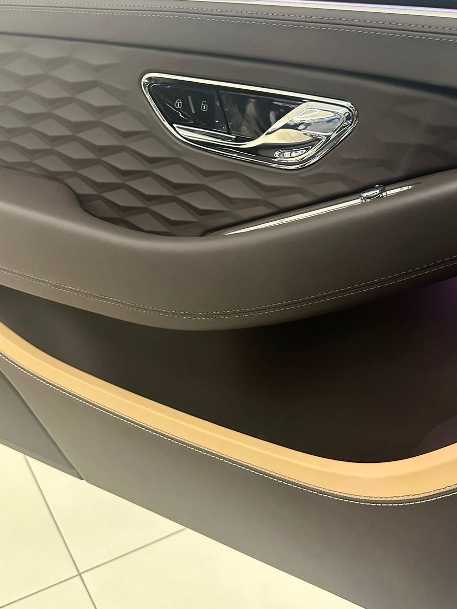 Fahrzeugabbildung Bentley Continental GTC SPEED FIRST EDITION MULLINER NEW