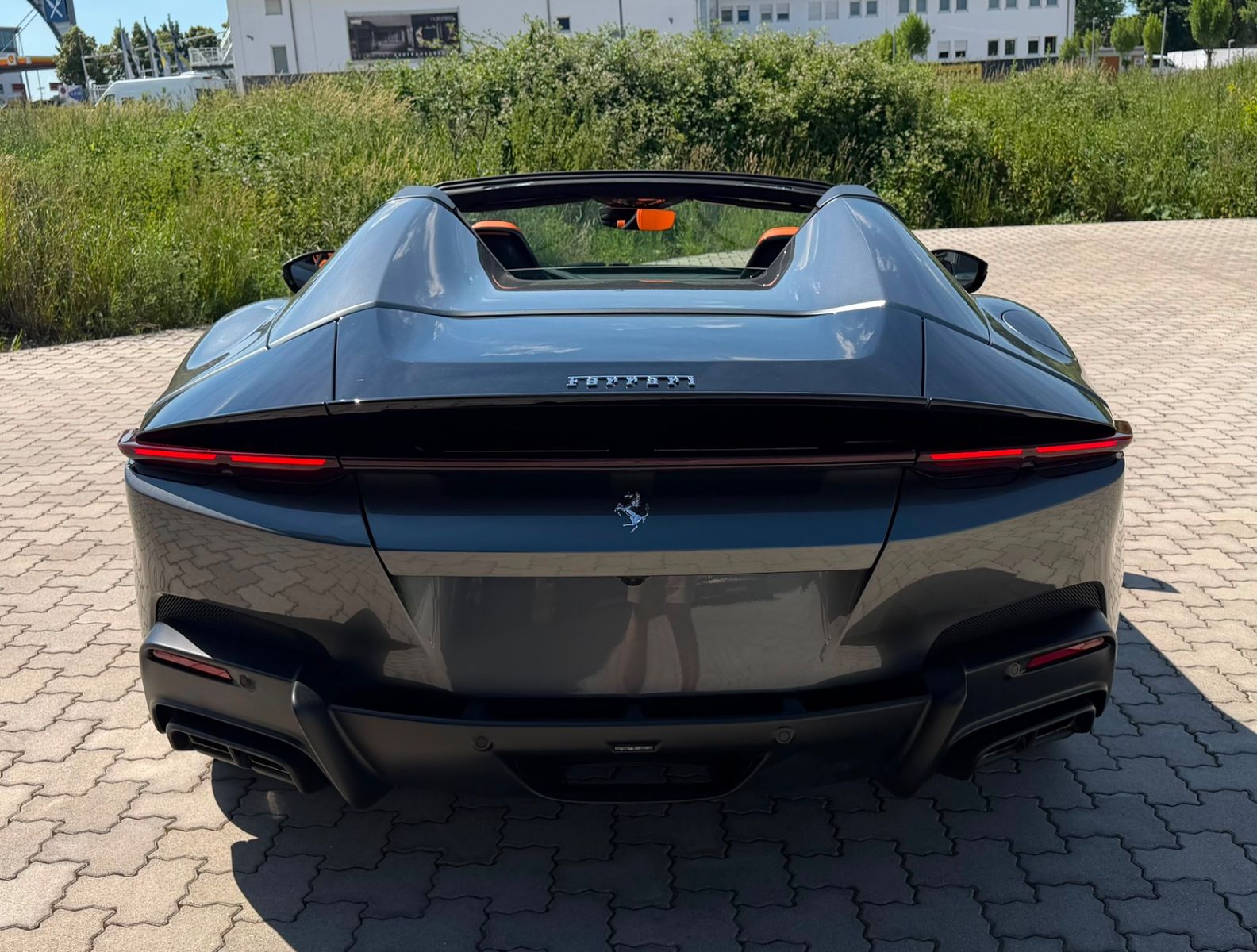 Fahrzeugabbildung Ferrari 12 CILINDRI SPIDER ORANGEINT LIFT CARBON 26 FULL
