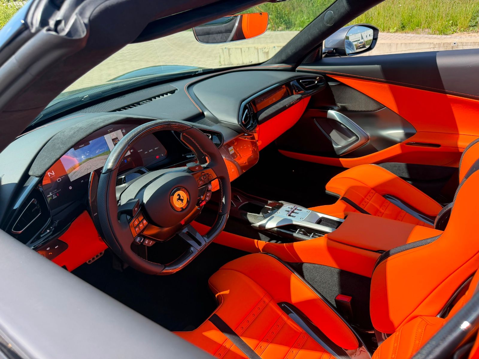 Fahrzeugabbildung Ferrari 12 CILINDRI SPIDER ORANGEINT LIFT CARBON 26 FULL