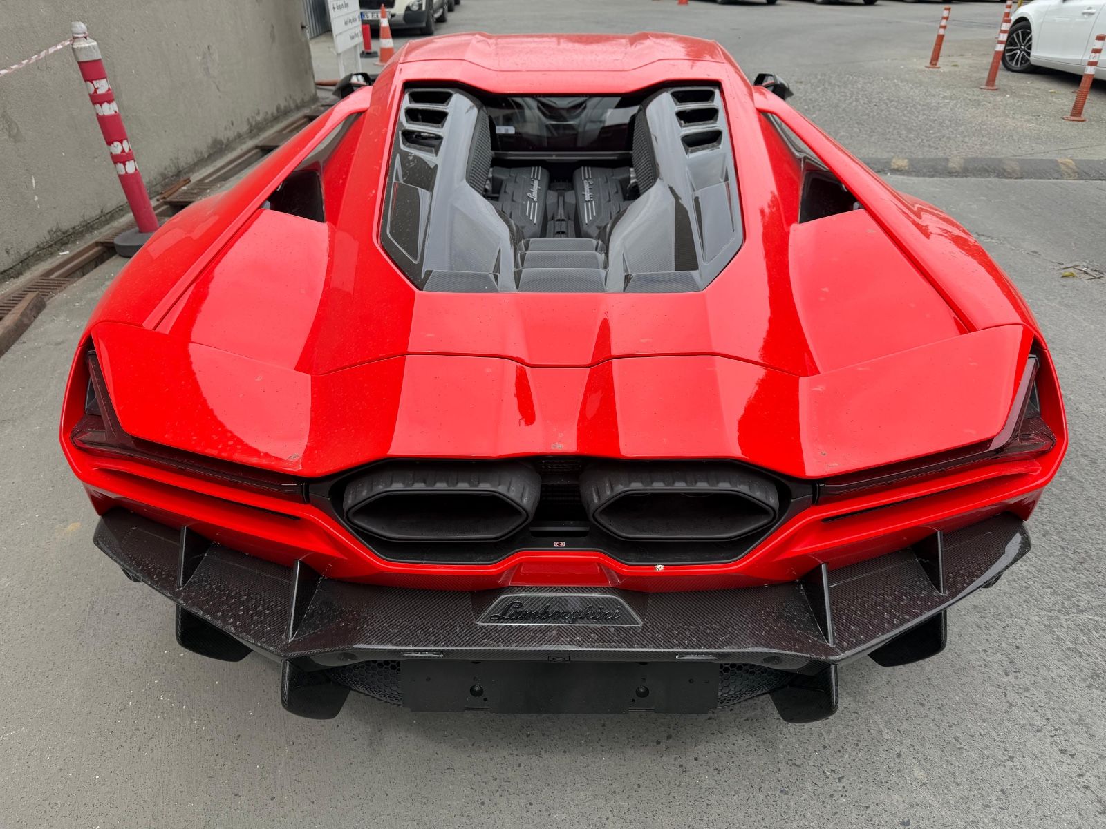 Fahrzeugabbildung Lamborghini REVUELTO AD PERSONAM FULL CARBON SONUS 26 FULL!