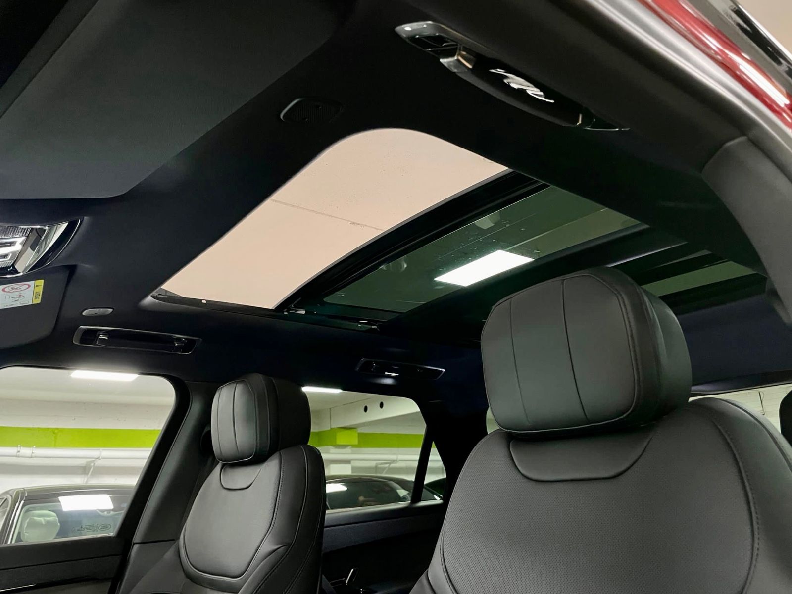 Fahrzeugabbildung Land Rover RR SPORT D300 DYNAMIC SE BLACKPACK PANO PROD22!