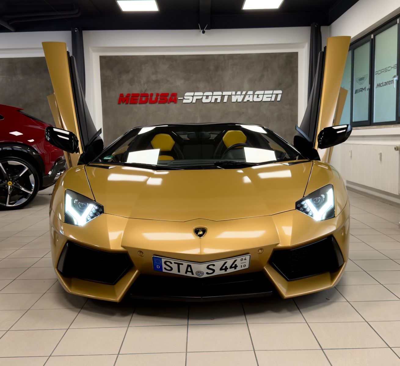 Fahrzeugabbildung Lamborghini AVENTADOR LP 700-4 ROADSTER NOVITEC EINZELSTÜCK!